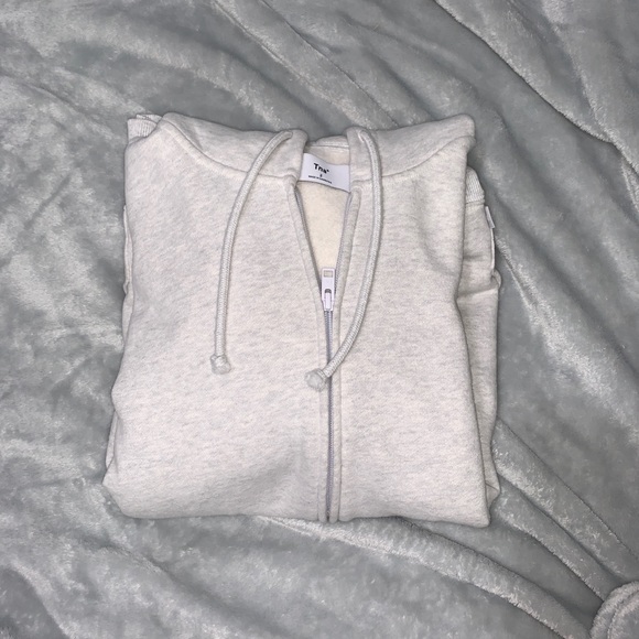 Aritzia sweatshirt - Picture 3 of 3